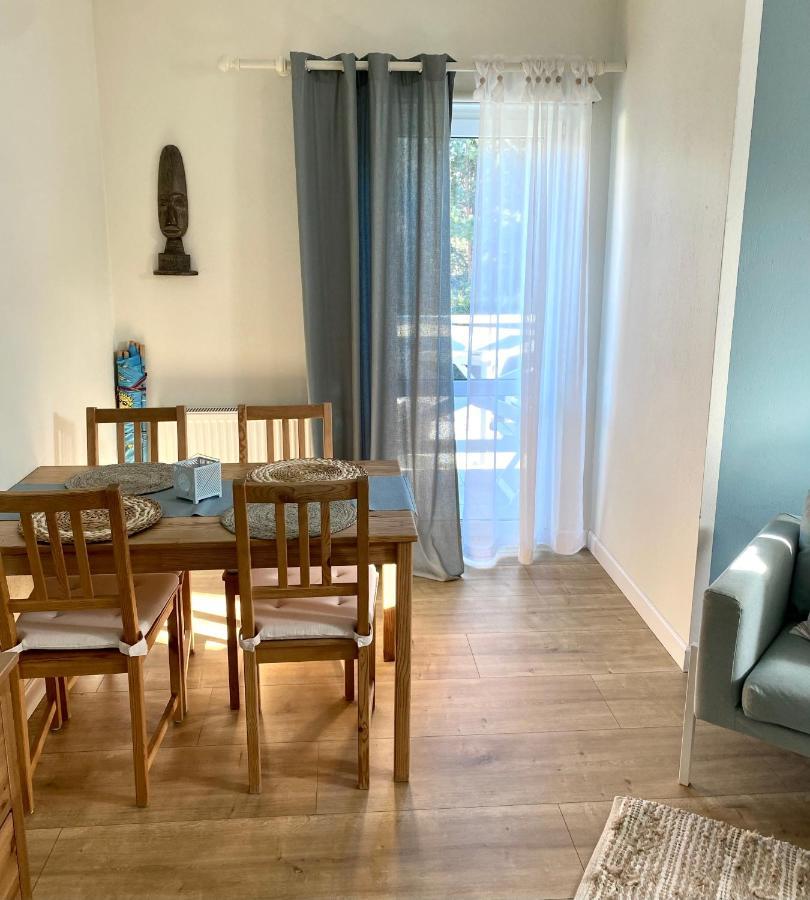 Szary Domek Apartamenty Stolpmünde Exterior foto