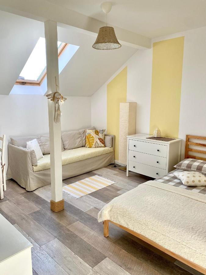 Szary Domek Apartamenty Stolpmünde Exterior foto